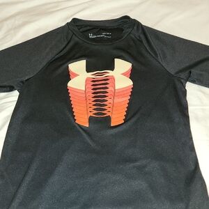Under Armour Boys Size Lg Dry Fit T Shirt